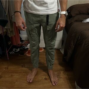 H&M men’s cargo joggers
